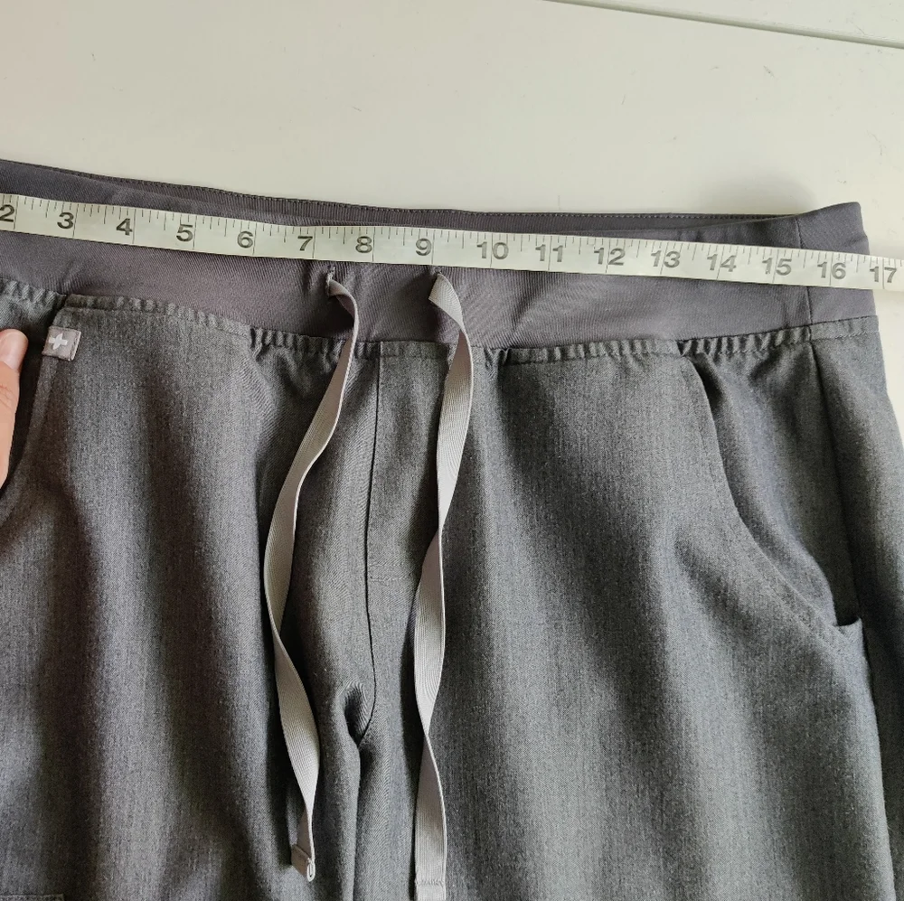 Figs Men's MT Nursing Wear Pants - Picture 9 of 10